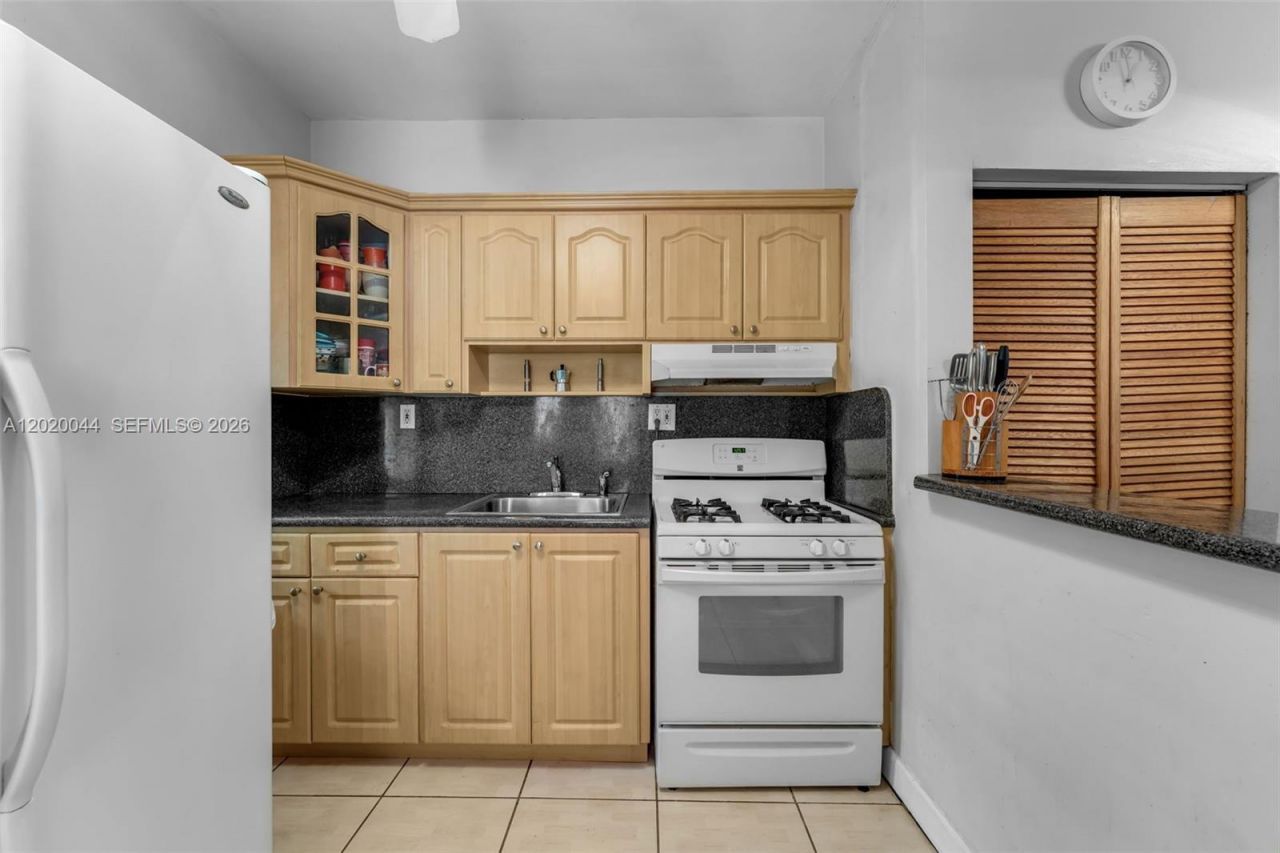 28 NE 48th St , Miami, FL 33137 Photo