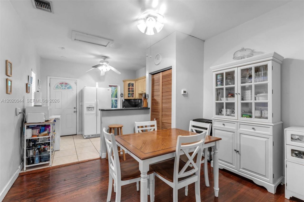 28 NE 48th St , Miami, FL 33137 Photo