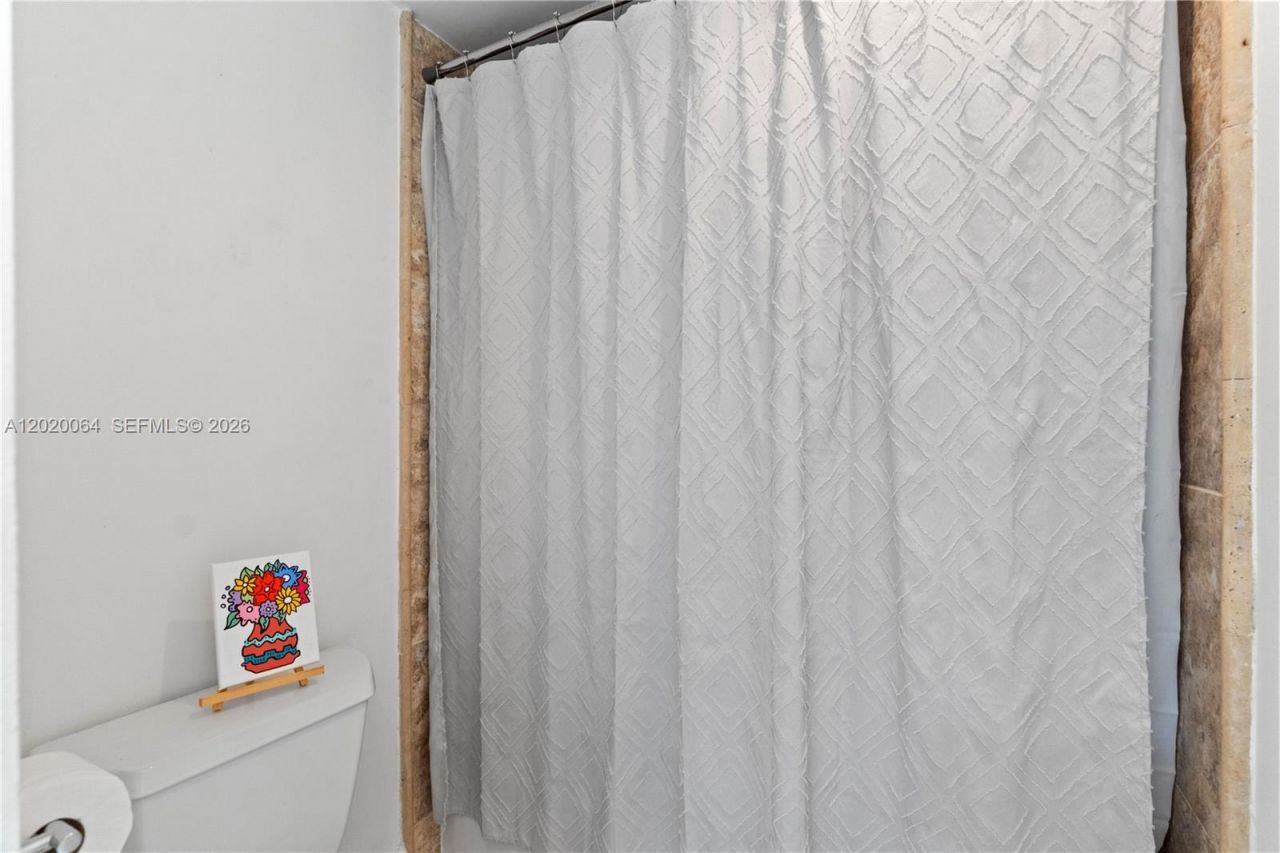 401 69th St , Unit 1509, Miami Beach, FL 33141 Photo