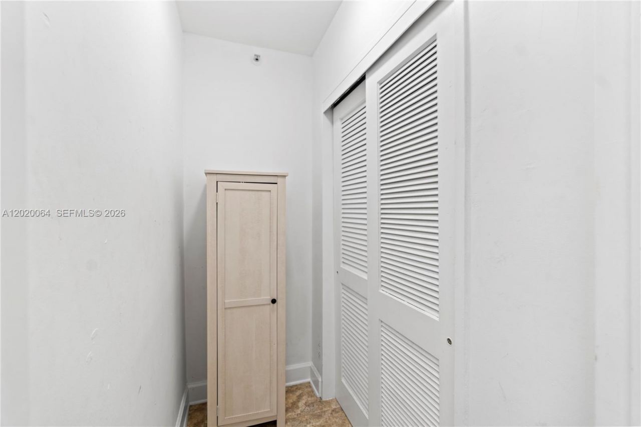 401 69th St , Unit 1509, Miami Beach, FL 33141 Photo