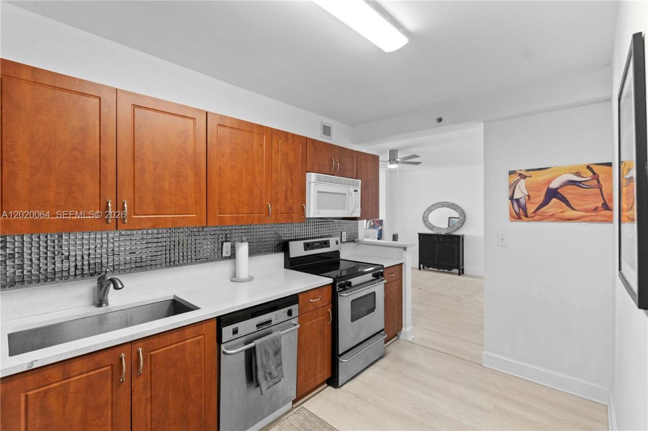 401 69th St , Unit 1509, Miami Beach, FL 33141 Photo