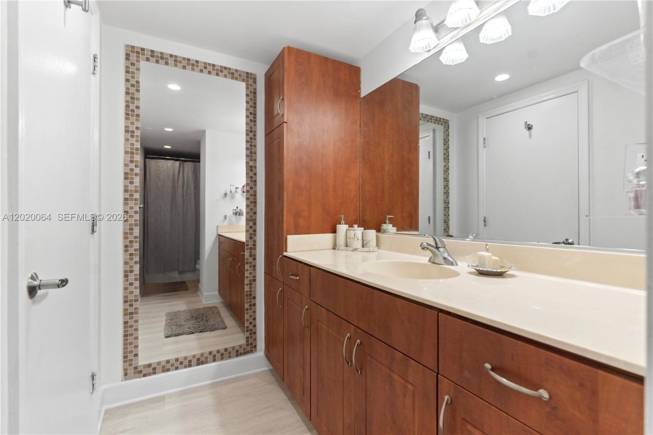401 69th St , Unit 1509, Miami Beach, FL 33141 Photo