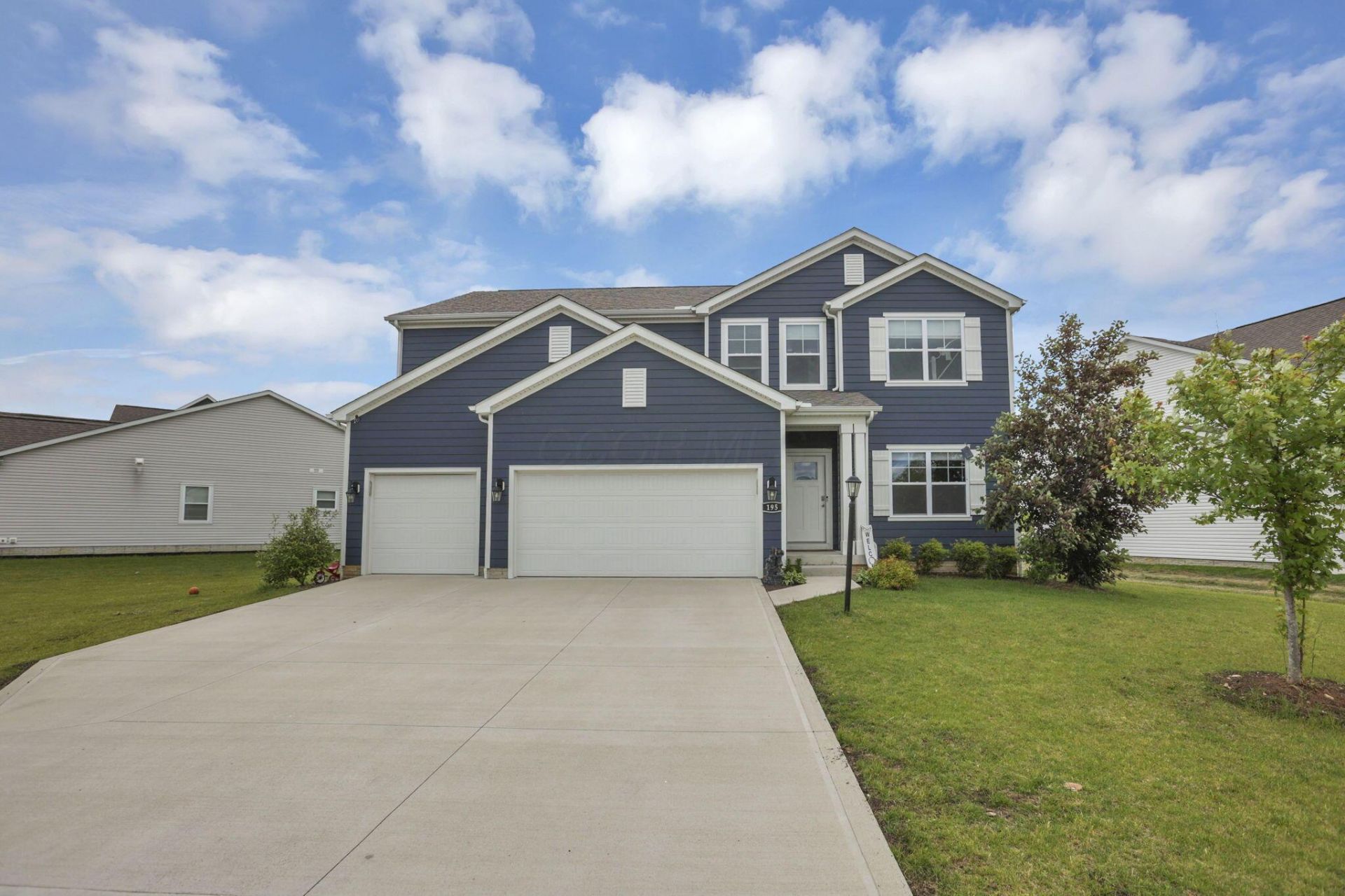 195 Preserve Drive , Pickerington, OH 43147 Main Photo