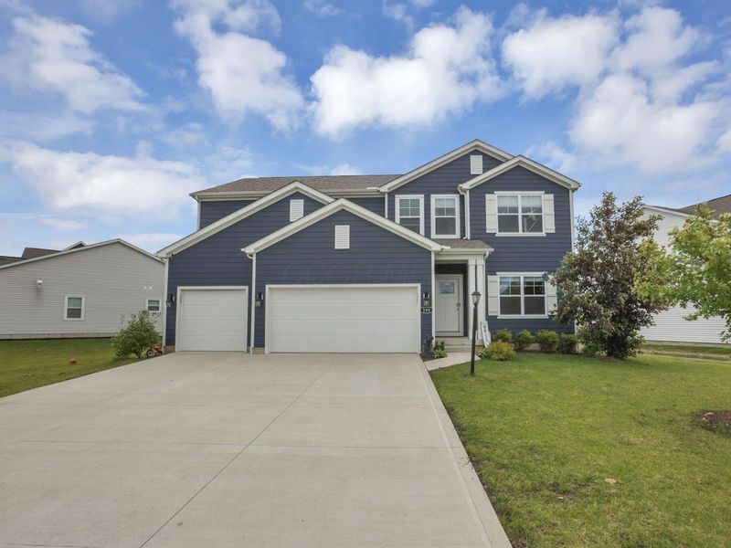 195 Preserve Drive, Pickerington, OH 43147 Photo 1