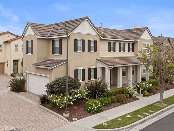 3227 S Alton Court, Santa Ana, CA 92704