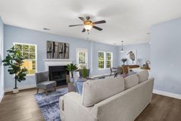 245 Maywood Drive photo 4