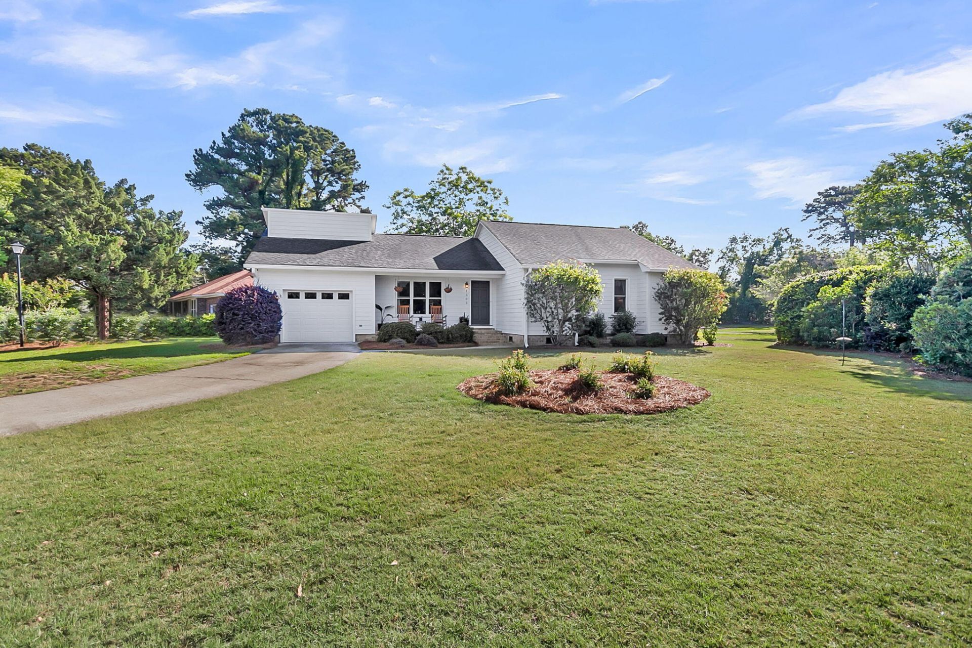 1502 Candlewood Drive Photo 2