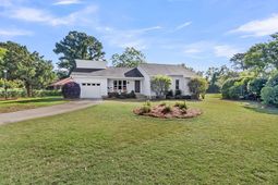 1502 Candlewood Drive photo 4