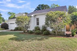 1502 Candlewood Drive photo 4