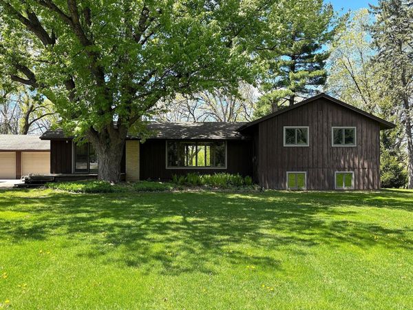 1447 Sterling Street S, Maplewood, MN 55119