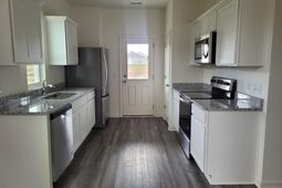 1212 Carriage Wood Circle photo 4