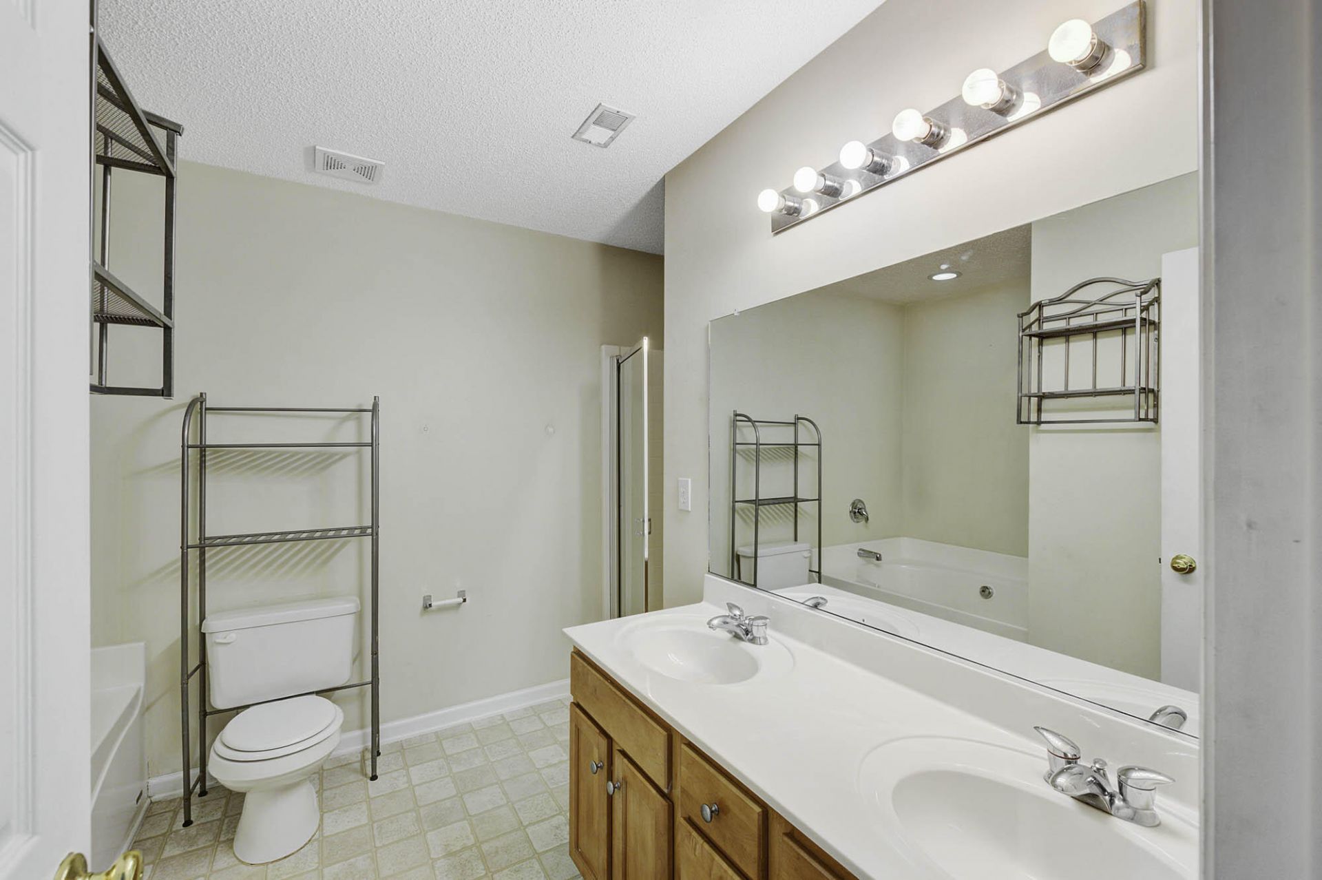104 Wildberry Lane Photo 11