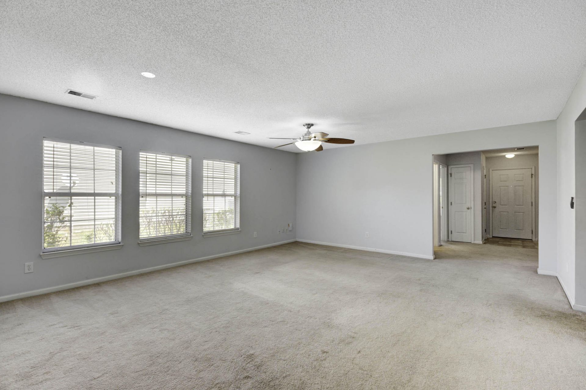 104 Wildberry Lane Photo 4
