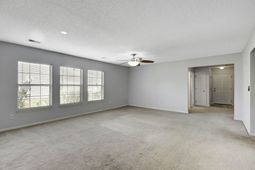 104 Wildberry Lane photo 4