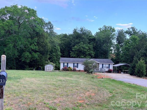 333 Howard Norton Drive, Hiddenite, NC 28636