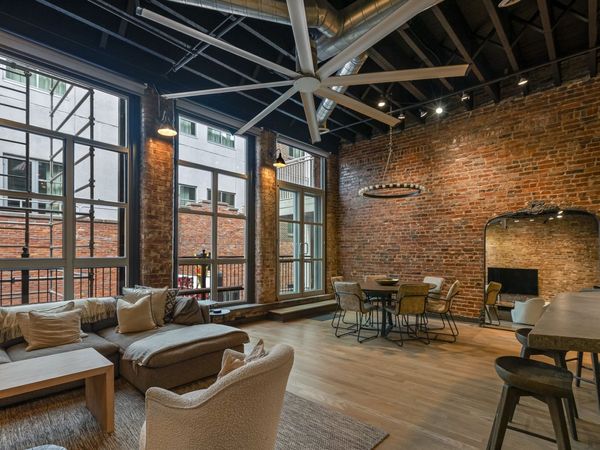 207 3rd Ave N, Unit 402, Nashville, TN 37201