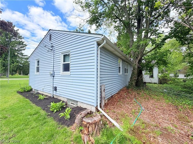 8803 Spring Valley Drive , Mentor, OH 44060 Photo 4