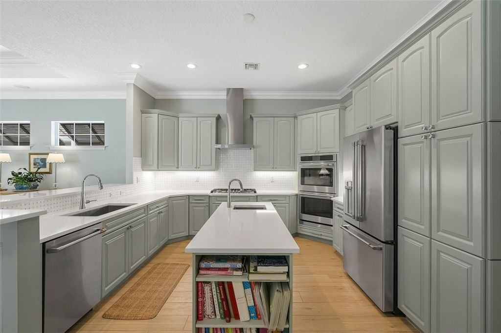 9130 Spring Time Drive, Vero Beach, FL 32963 Photo