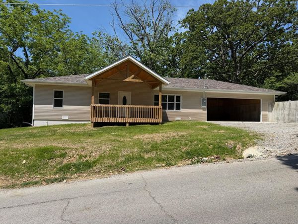 1311 N Mansfield Road , Ava, MO 65608