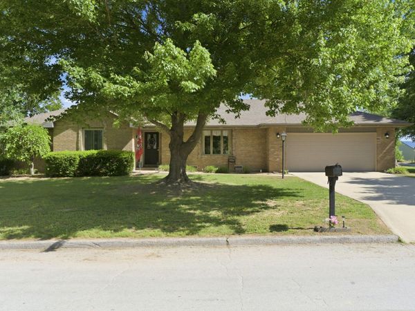 1107 W Crane Drive , Nixa, MO 65714