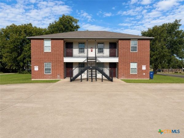 301 W Avenue D , Copperas Cove, TX 76522