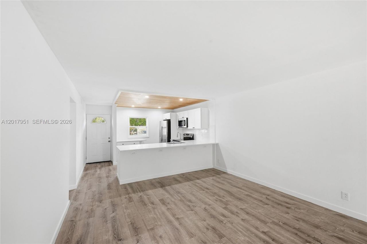 330 NE 26th Ave , Unit 1120, Boynton Beach, FL 33435 Photo