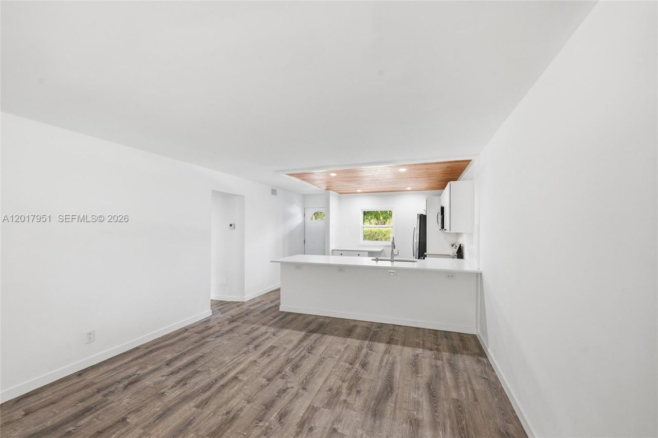 330 NE 26th Ave , Unit 1120, Boynton Beach, FL 33435 Photo