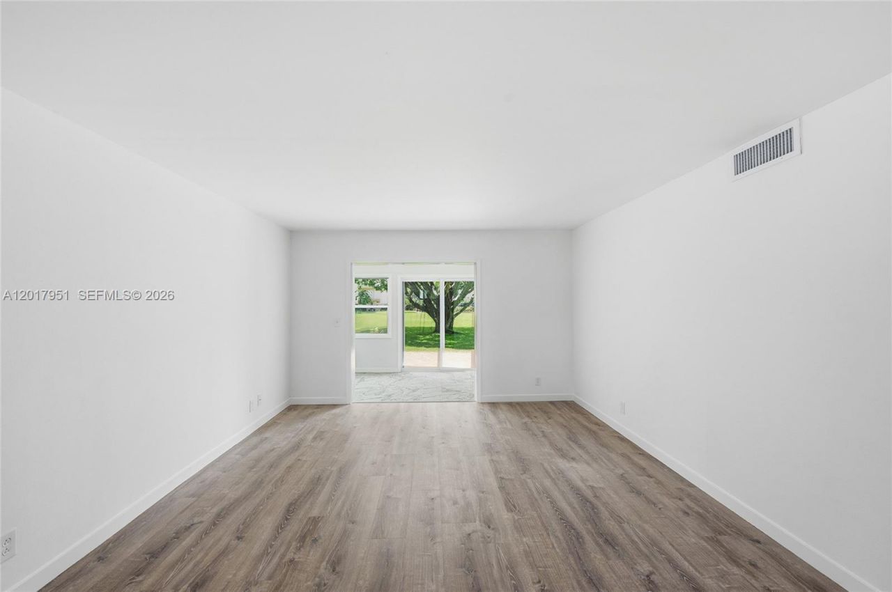 330 NE 26th Ave , Unit 1120, Boynton Beach, FL 33435 Photo