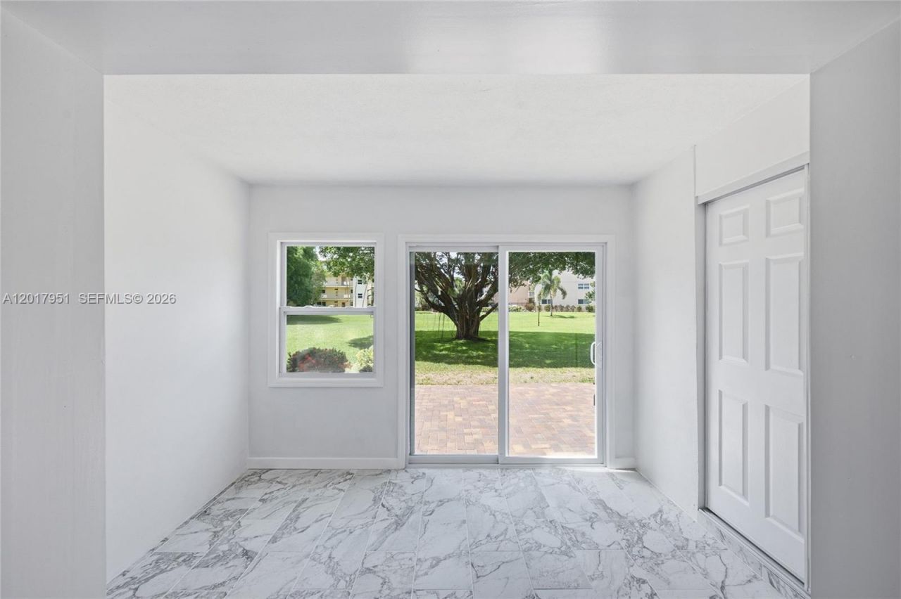 330 NE 26th Ave , Unit 1120, Boynton Beach, FL 33435 Photo