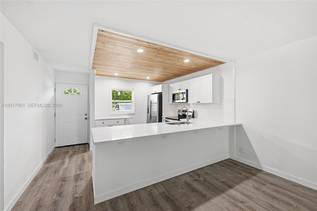 330 NE 26th Ave , Unit 1120, Boynton Beach, FL 33435 Photo