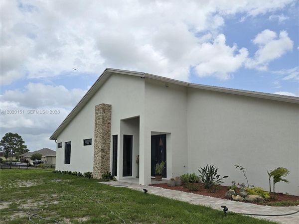 19860 Skyhawk Ln , Loxahatchee, FL 33470