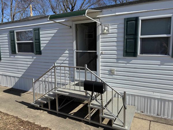 73 RedWing Lane, Madison, WI 53704