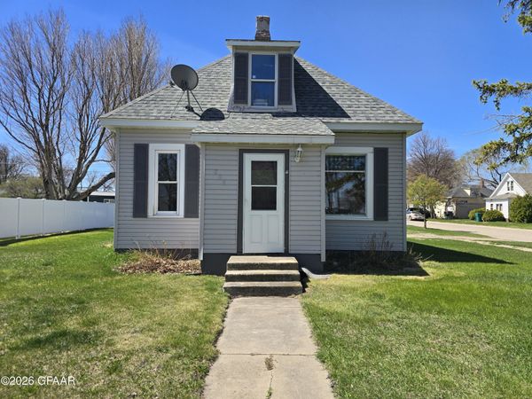804 JERSEY Avenue , Hatton, ND 58240