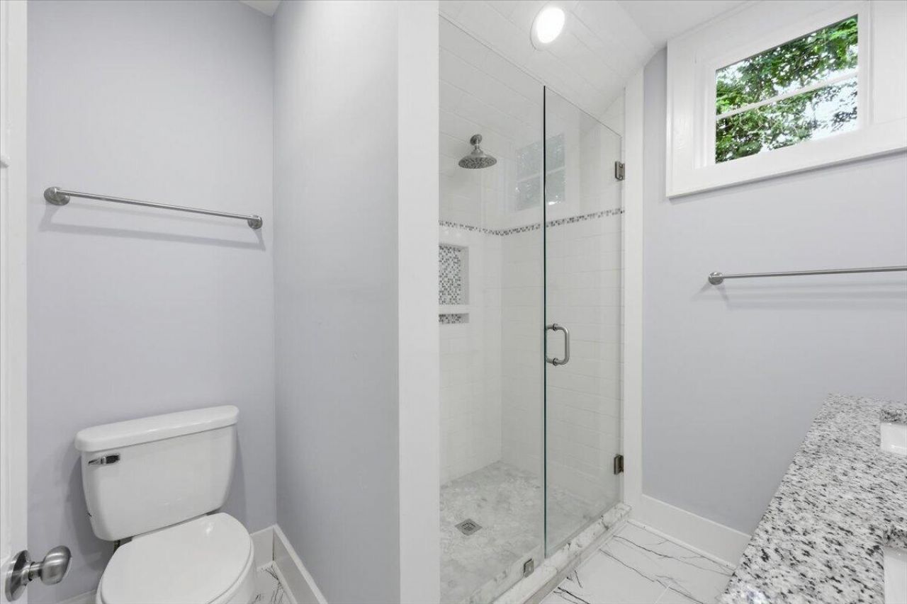 494 Woodland Shores Road Photo 37