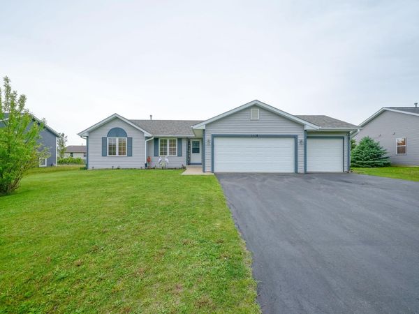192 Prairie Moon Drive, DAVIS JUNCTION, IL 61020