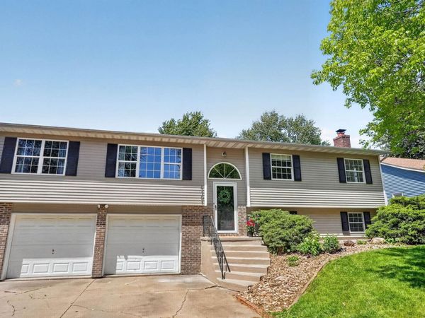 4101 Horseshoe Drive, Cedar Falls, IA 50613