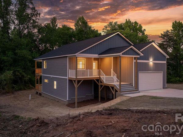 41 Tennyson Drive , Taylorsville, NC 28681