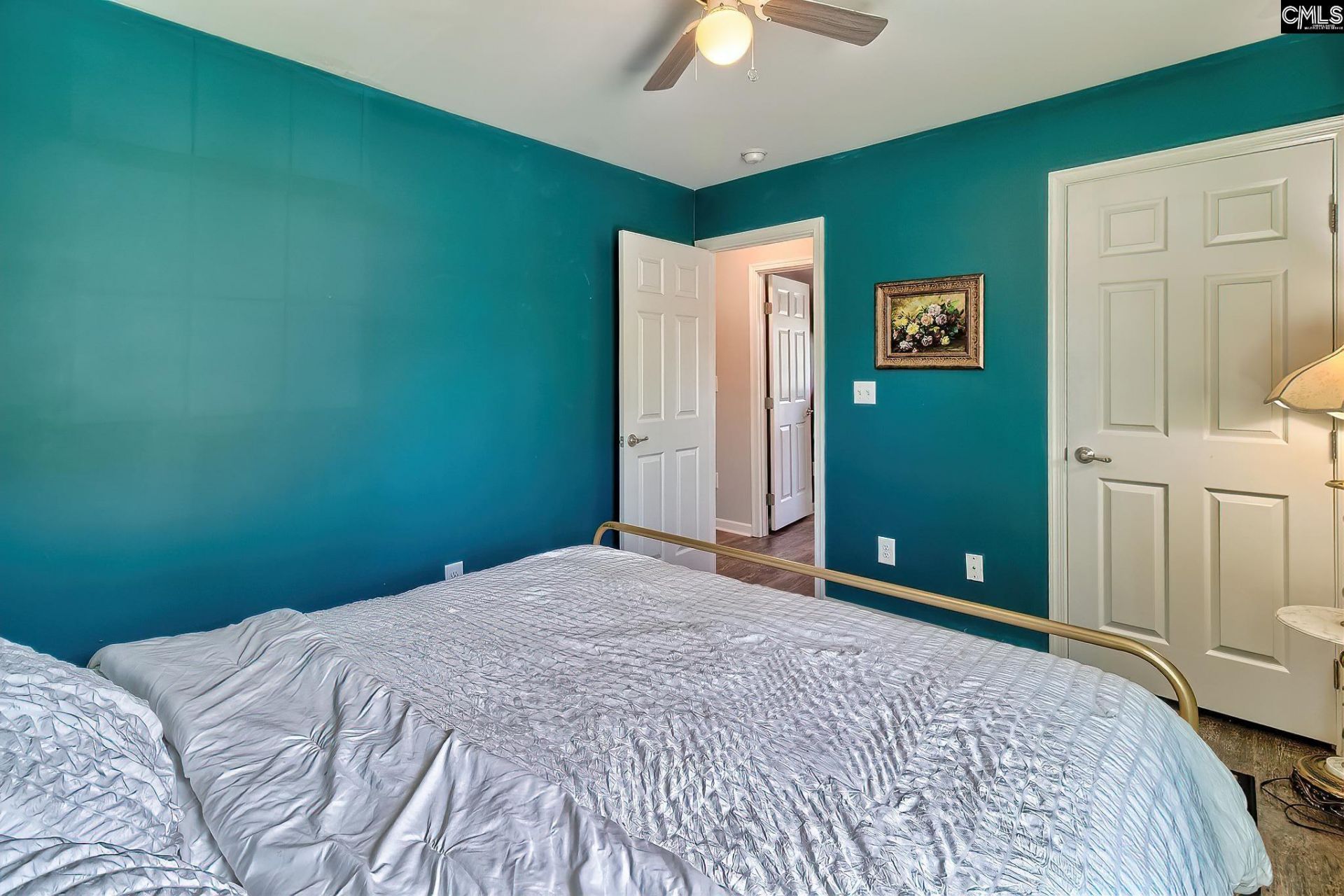 405 Carrik Court  Photo 11