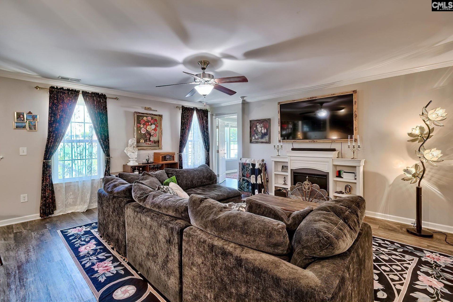 405 Carrik Court  Photo 15
