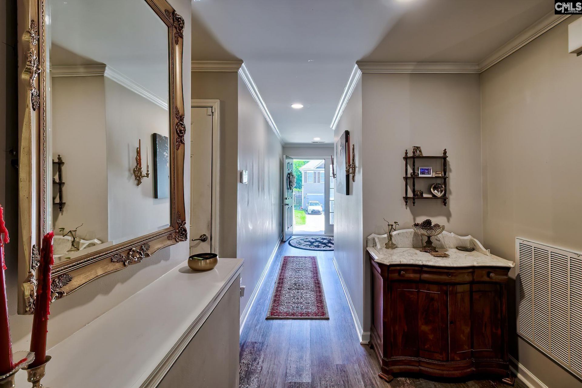 405 Carrik Court  Photo 17