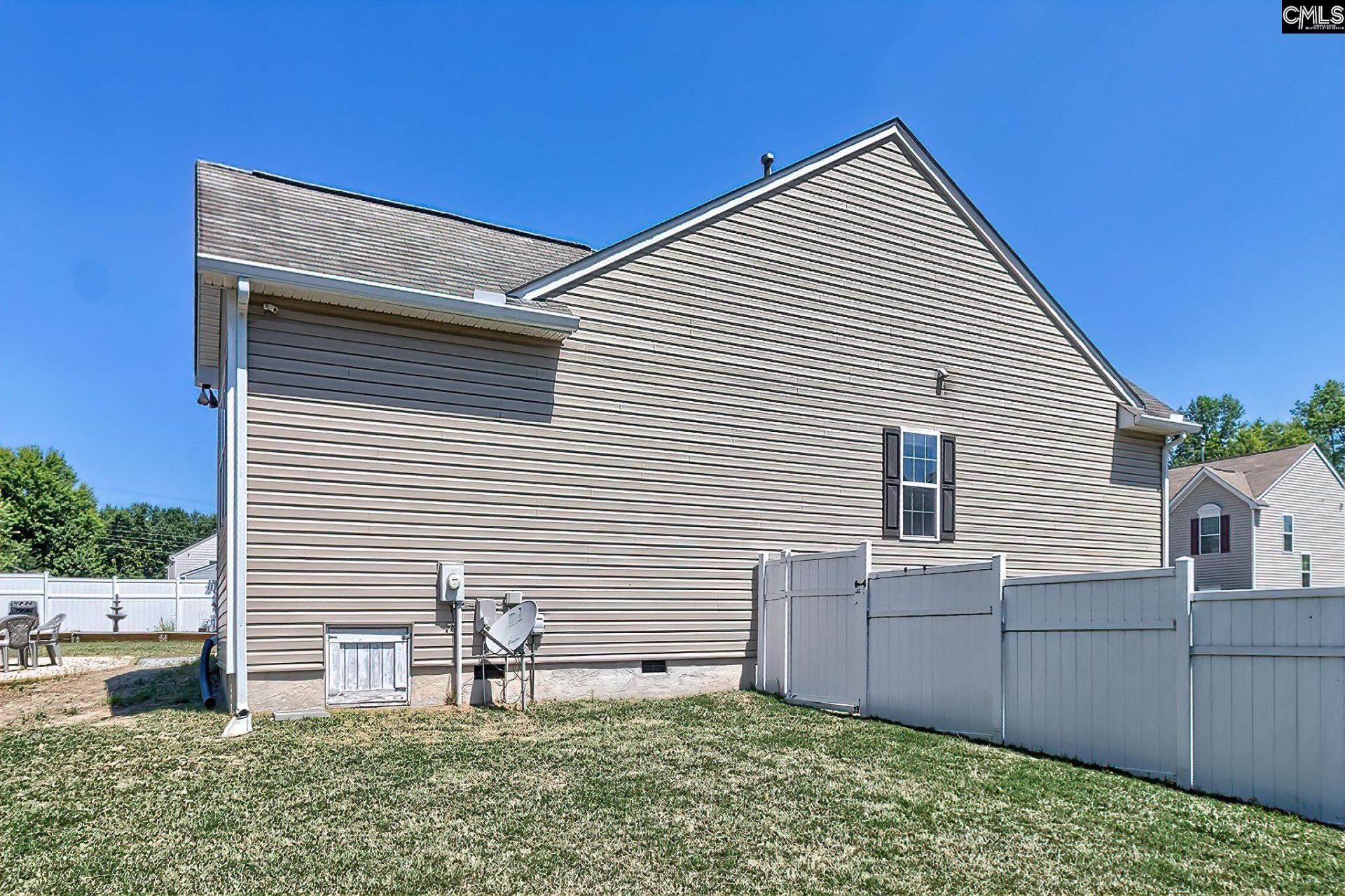 405 Carrik Court  Photo 36