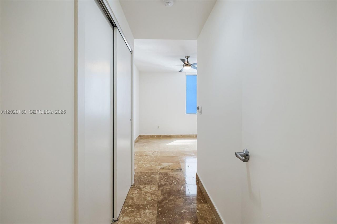 1050 Brickell Ave , Unit 2320, Miami, FL 33131 Photo