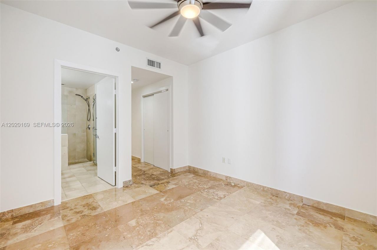 1050 Brickell Ave , Unit 2320, Miami, FL 33131 Photo