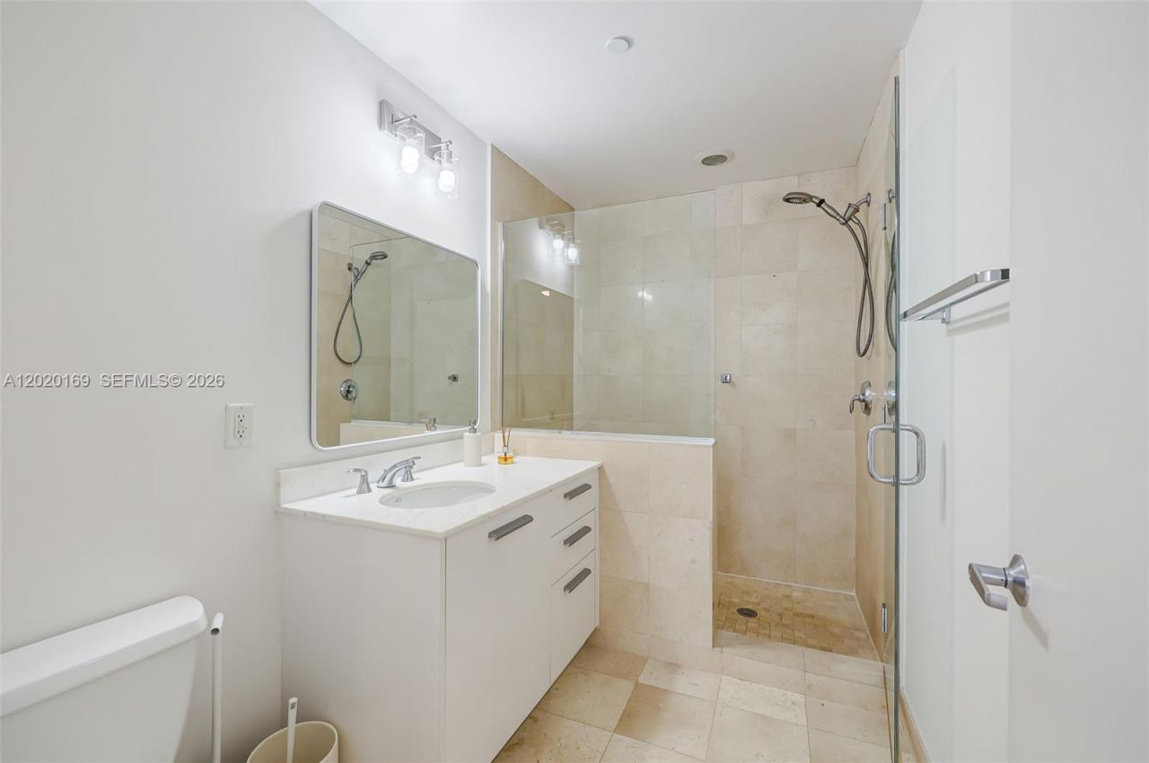 1050 Brickell Ave , Unit 2320, Miami, FL 33131 Photo