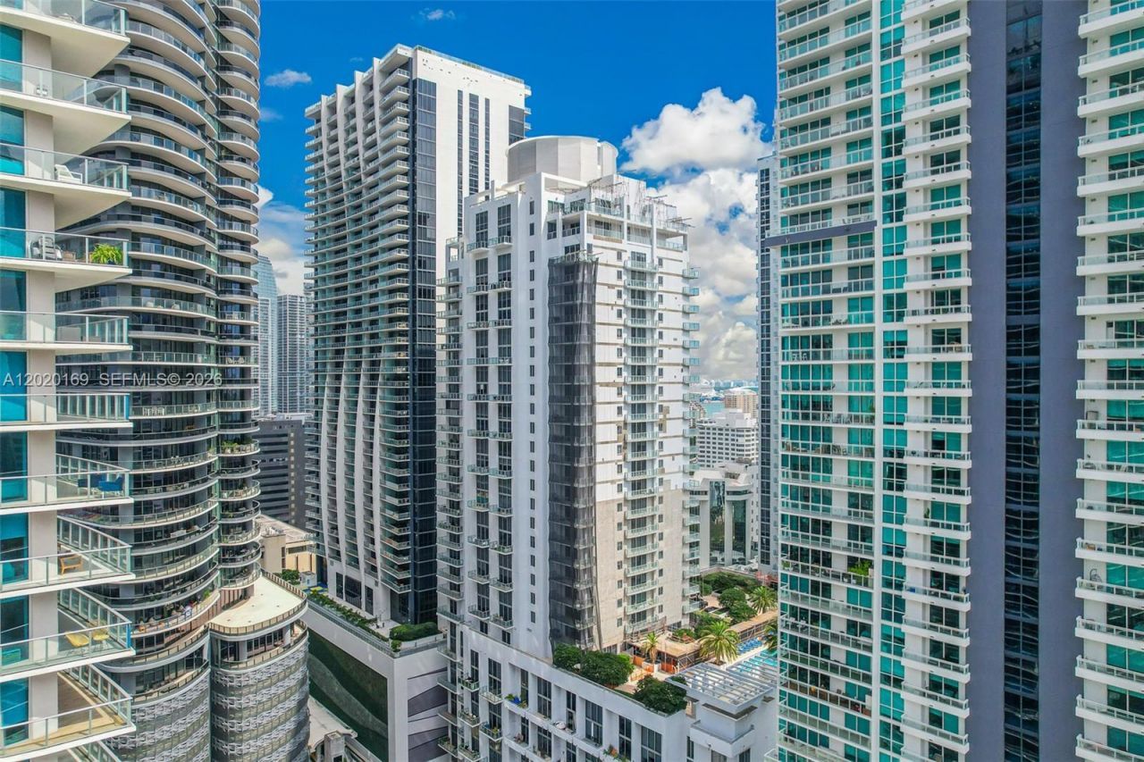 1050 Brickell Ave , Unit 2320, Miami, FL 33131 Photo