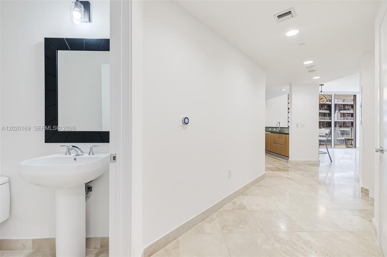 1050 Brickell Ave , Unit 2320, Miami, FL 33131 Photo