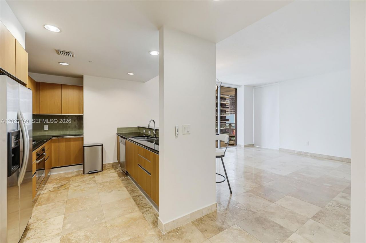 1050 Brickell Ave , Unit 2320, Miami, FL 33131 Photo