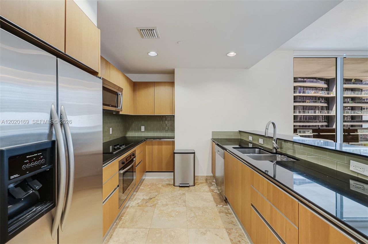 1050 Brickell Ave , Unit 2320, Miami, FL 33131 Photo