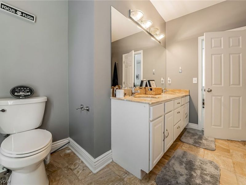915 Creek View Drive, Aurora, OH 44202 Photo 24