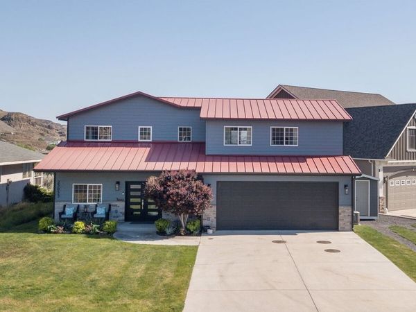 25053 SW Wanapum Street , Quincy, WA 98848
